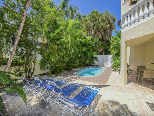 Luxury Anna Maria 3 Bedroom Vacation Home! 2 Master Bedrooms